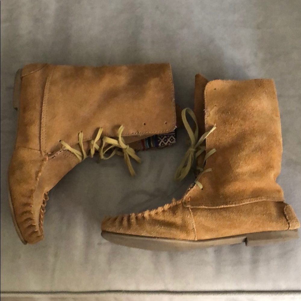 Steve Madden moccasin booties size 8